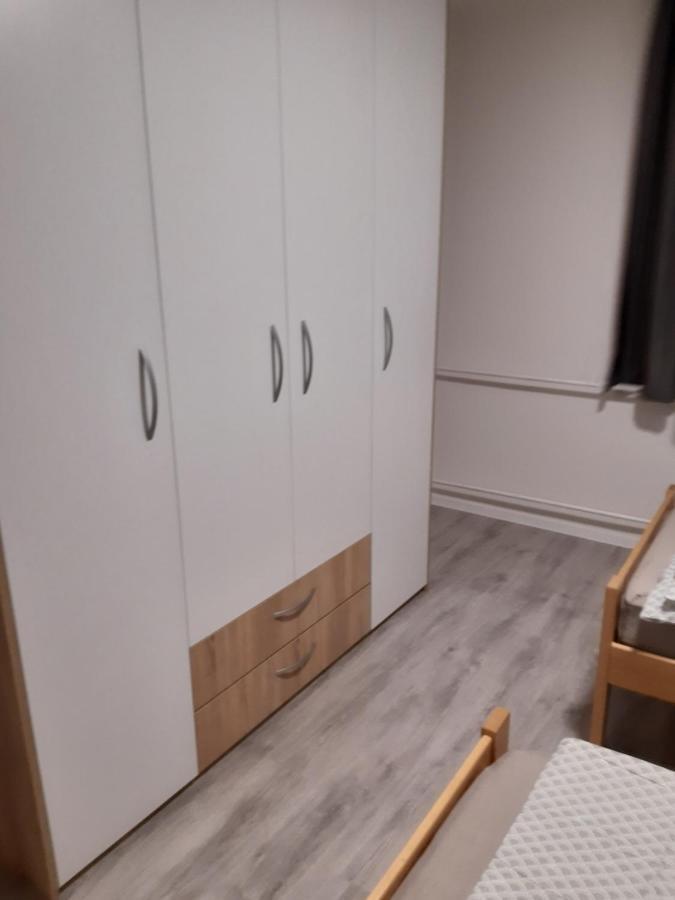 Tomy Appartement Travnik Buitenkant foto